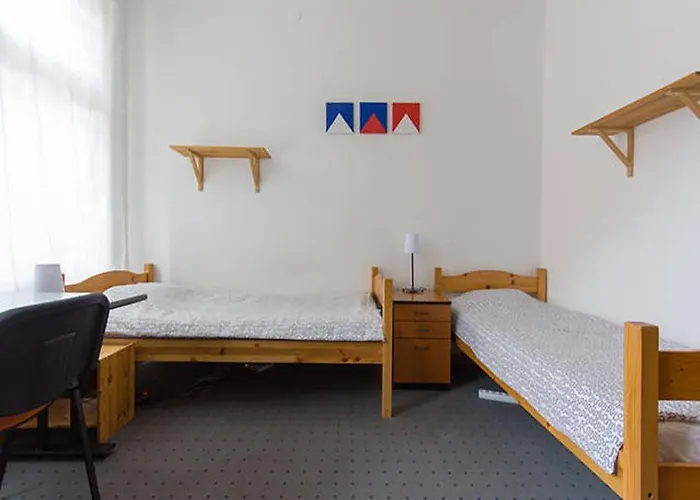 בית הארחה Central